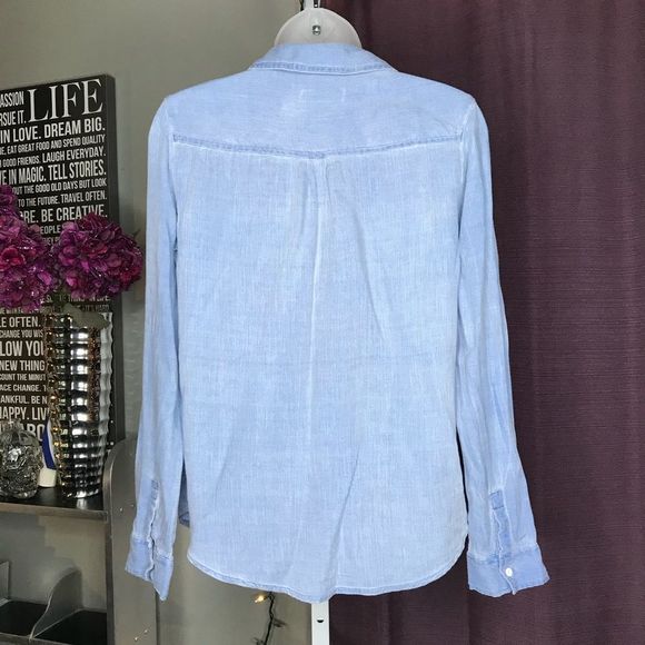 SOFT CASUAL BUTTON DOWN - Picture 3 of 3